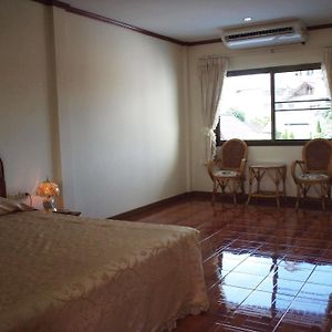 Roongruang Hotel